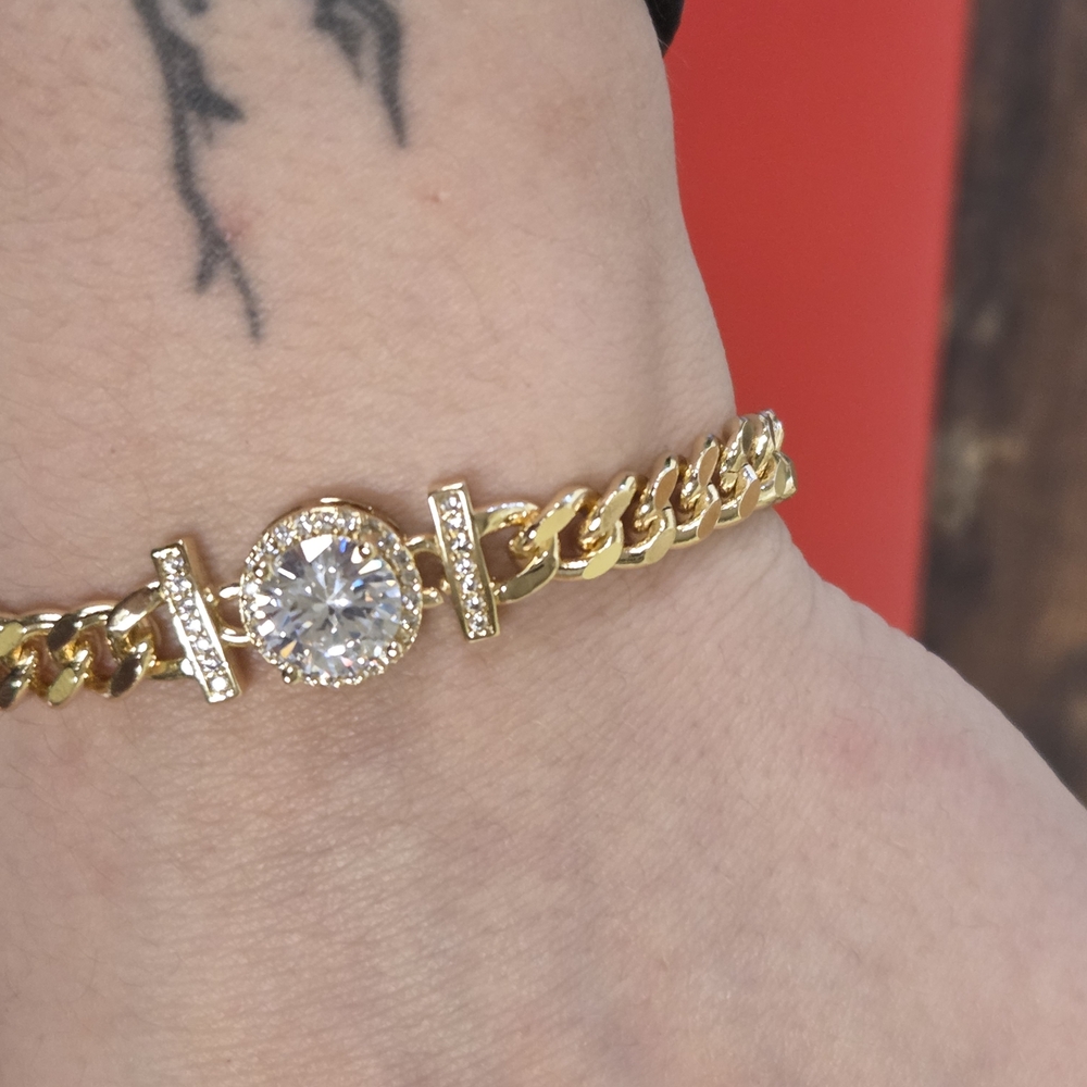 18k Gold Plated Crystal Bracelet - Picture 4 of 8